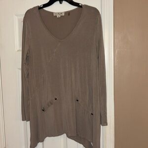 Simply Noelle ladies knit top, taupe size S/M